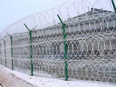 flat-razor-wire-welded-fence