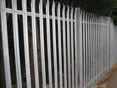 palisade-fence-galvanized