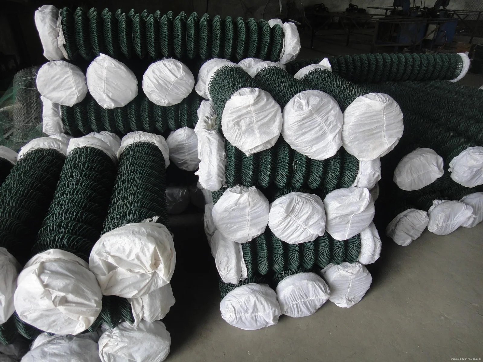 HDG chain link fence Hot-sell chain link diamond wire mesh fence