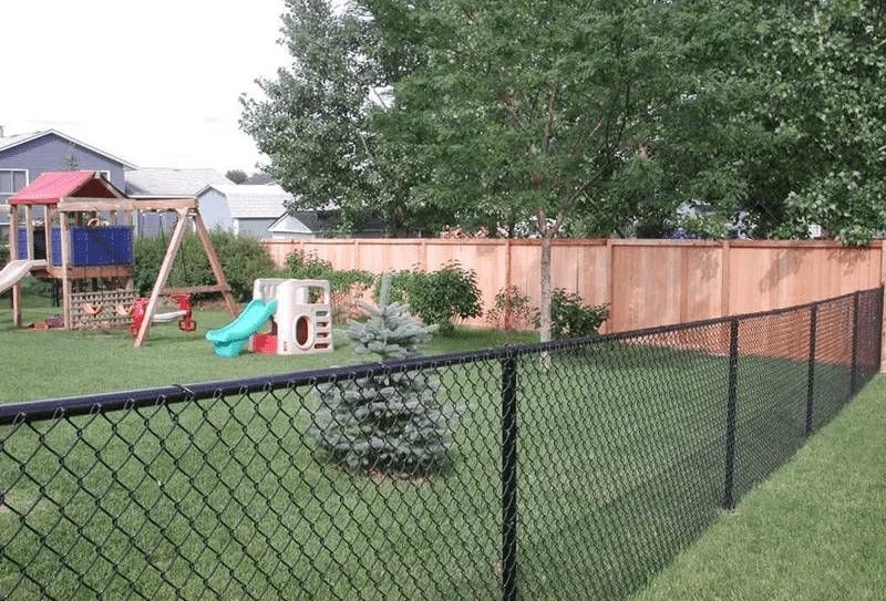 black-vinyl-coated-chain-link