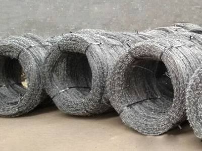 concertina-barbed-wire-roll