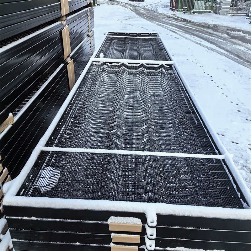 Clear Vu Fence | 358 Mesh Panels, Posts & Gates – BMP