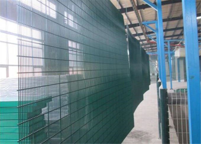 Clear View Fence Cape Town panel and fixing arrangement