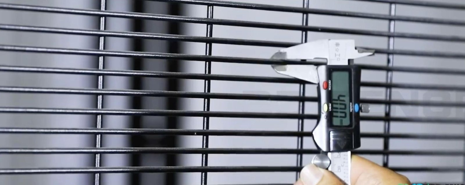 Clearview fence clamps and assembled product detail