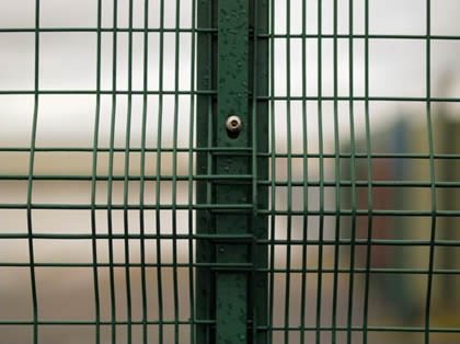 Green Paladin Security Fence with welded mesh, V-bends and post connections