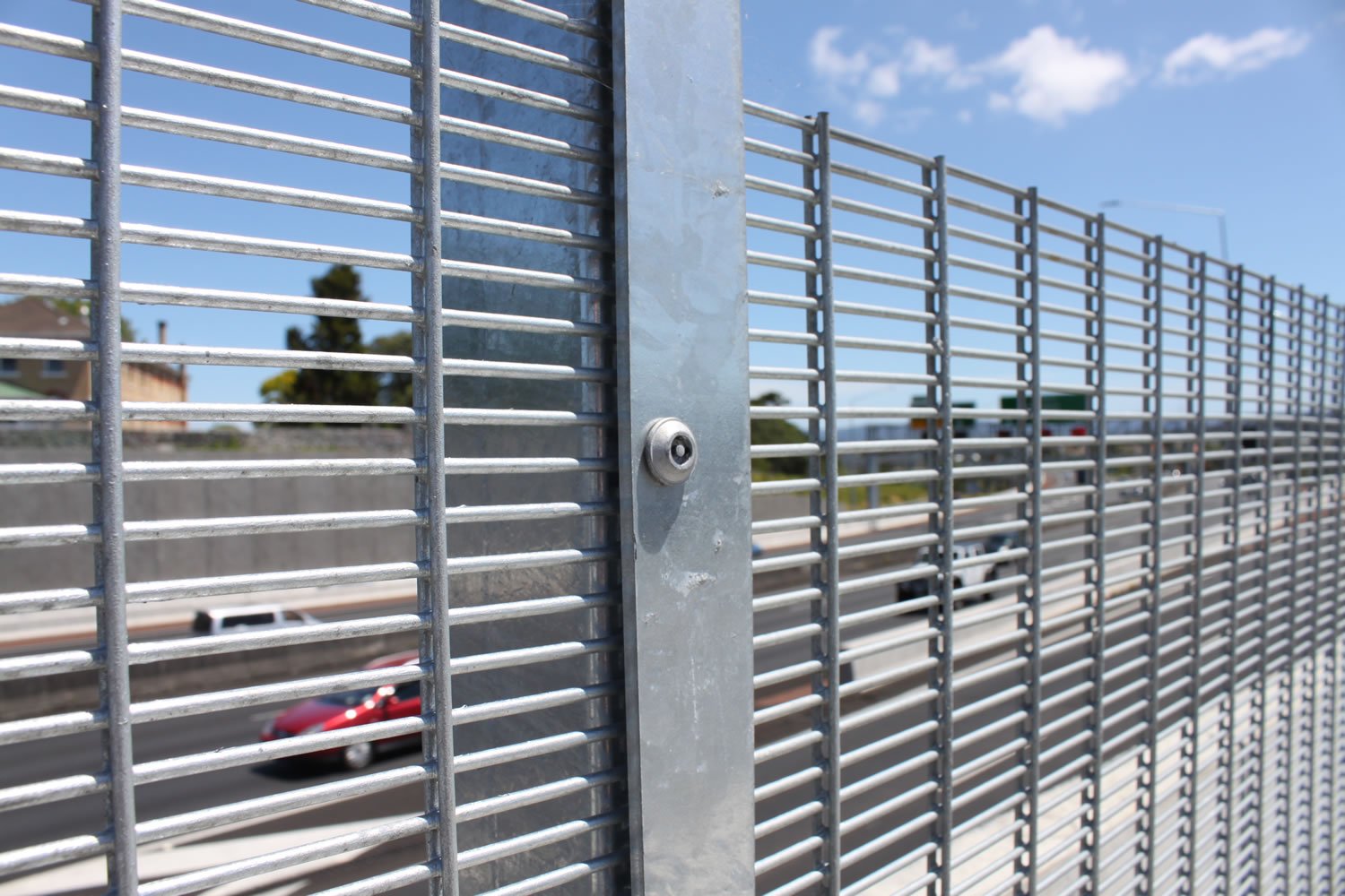 Clearview fencing steel mesh reference for evaluating anti-climb and anti-cut design