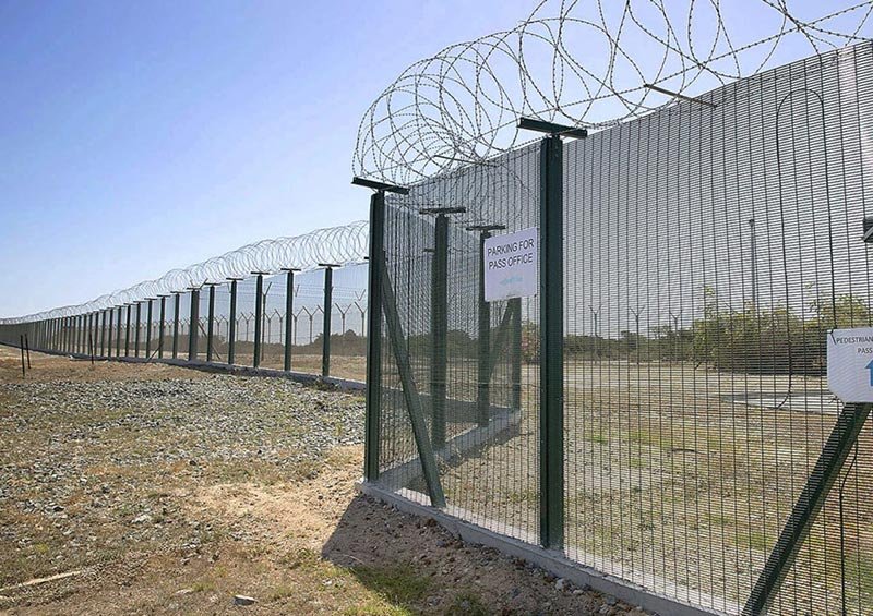 Anti climb fence installation showing a clear view steel mesh perimeter boundary