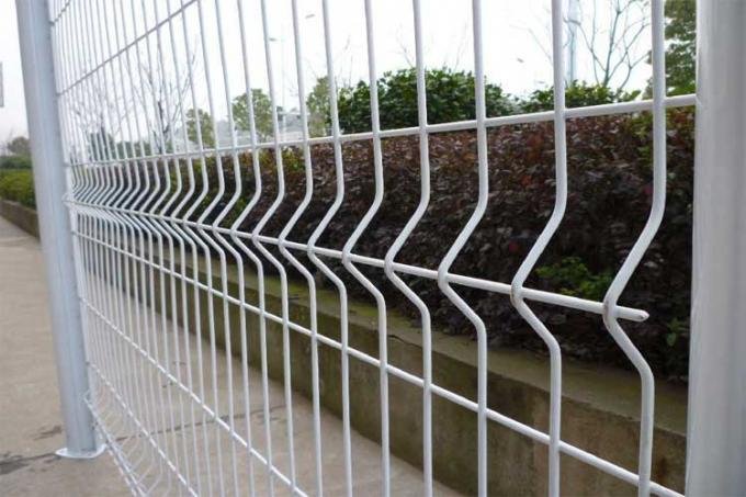 Coated three-dimensional welded wire mesh fence panel with shaped reinforcing bends