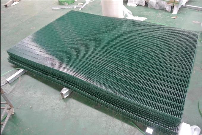 Original BMP security fence sample showing welded mesh and metal support detail
