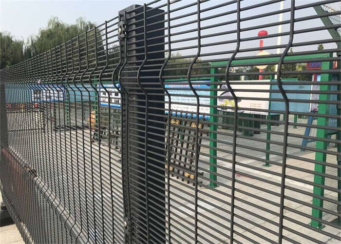 358 fence mesh structural security fencing components with posts and welded panel arrangement