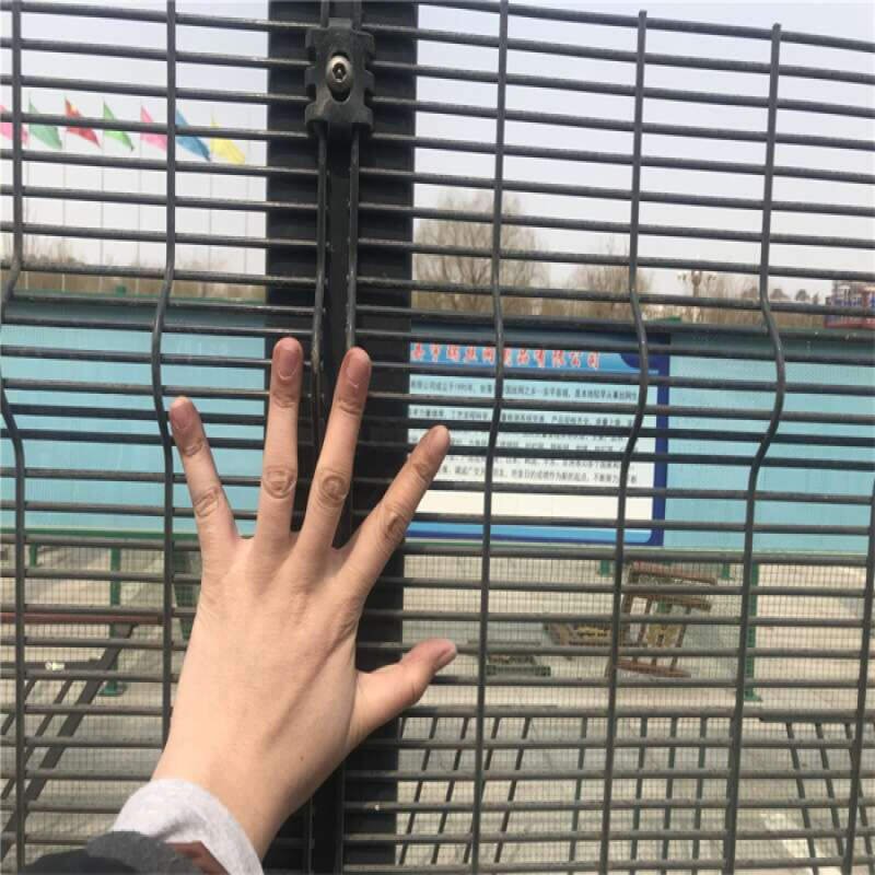 Clear View Fence Pictures showing high security 358 welded mesh with narrow horizontal openings