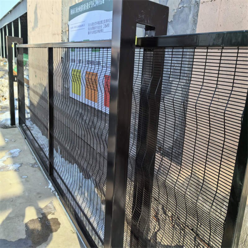 Clear View Fence Pictures of an electric sliding gate for vehicle access