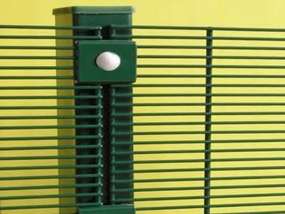 358 security fence panels connected to a steel post through separate mounting brackets