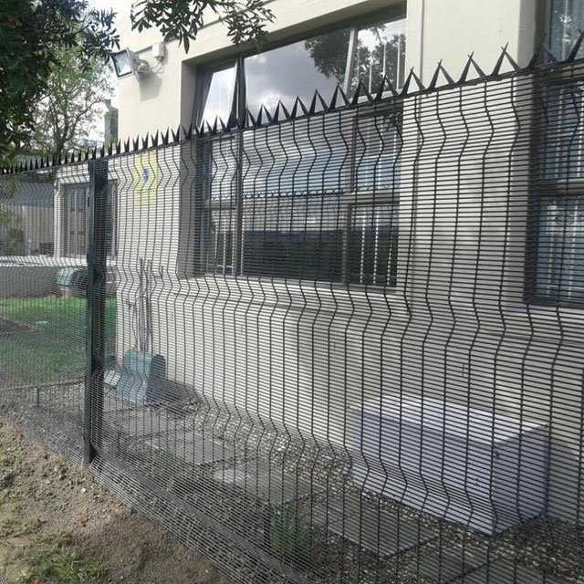 358 anti-climb security fencing reference panel with narrow rectangular steel mesh