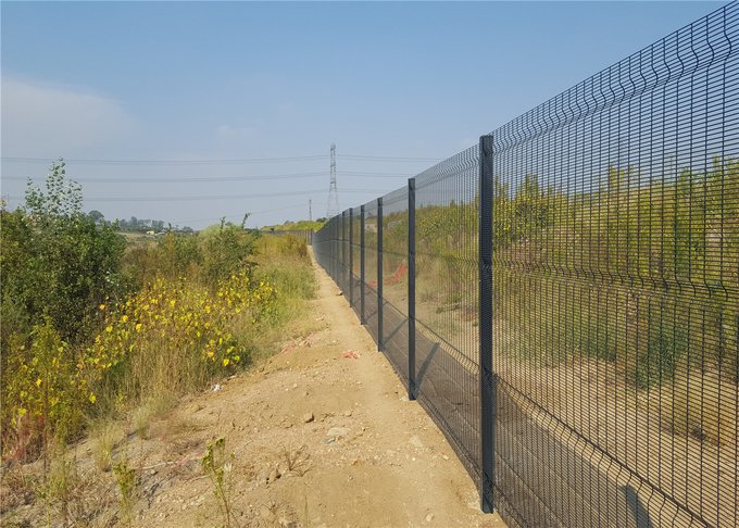 BMP 358 Prison Mesh Fencing high-security steel mesh panel product with protective finish
