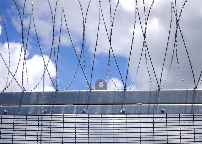 Twin-wire reinforcement detail on a 358 welded security fence panel