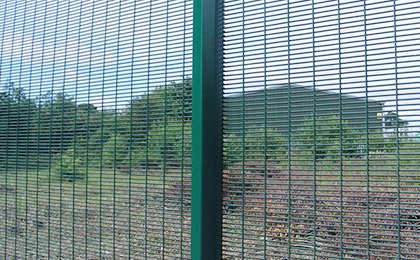 Clearview welded security mesh panel with closely spaced horizontal wires